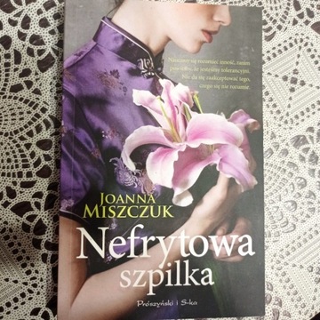 Nefrytowa szpilka