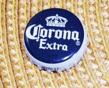 Kapsel Corona Extra butelkowany 