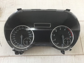 zegary licznik europa w246 246 Mercedes benzyna
