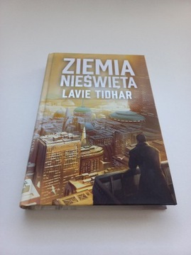 Lavie Tidhar - Ziemia nieświęta