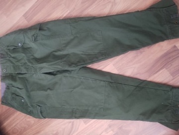 Szweckie spodnie wojskowe M70 C54 zielone 