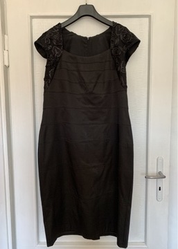 Czarna sukienka koktajlowa z cekinami