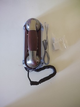 Telefon antyczny