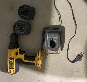 Wkrętarka dewalt 12V