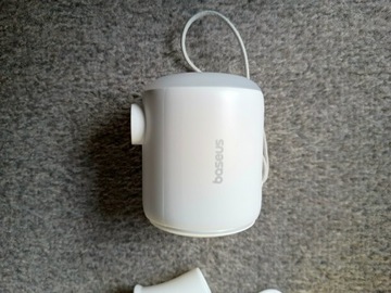 Mini pompka do materacy Baseus akumulator lampka