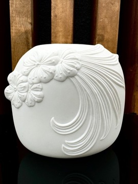 Kaiser wazon porcelana biskwitowa