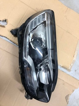 lampa przednia prawa renault scenic IV