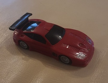 samochodzik auto czerwony Ferrari