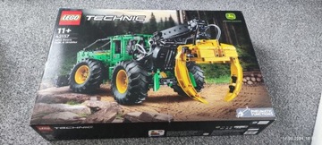 LEGO 42157 Technic Ciągnik zrywkowy John Deere 948