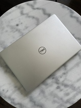 Laptop DELL Inspiron 13, 13,3” Intel Core i7