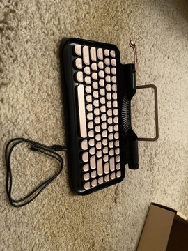 Rymek v.1 Bluetooth klawiatura Typewriter