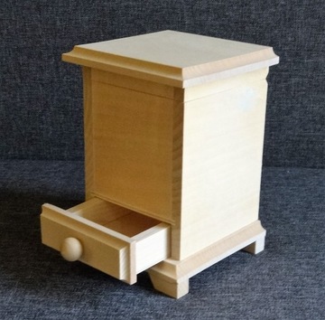 Szkatułka komódka drewniana z szufladką