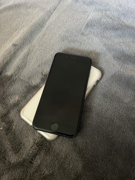 Smartfon Apple Iphone 8 64gb Black zadbany 