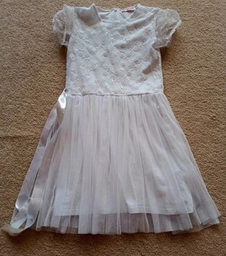 Śliczna biała sukienka dla dziewczynki rozmiar 152