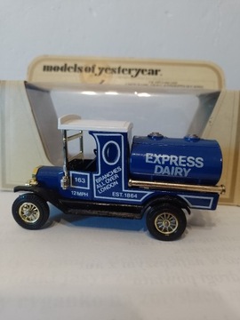 MATCHBOX models of yesteryear Y-3 Ford t express