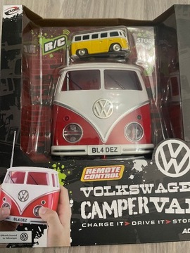 Volkswagen camper z kontrolerem.