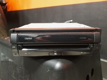 Stacja multimedialna Clarion VZ 402E