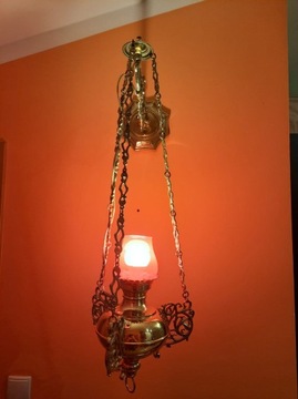 Wieczna Lampa wisząca na ścianę - lampa kościelna