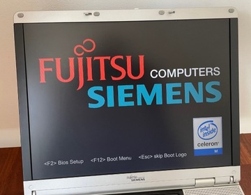 Fujitsu Siemens Amilo Pro v2030