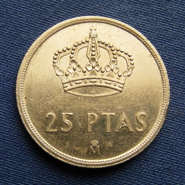 35. HISZPANIA 25 PESETAS 1982. KM 824