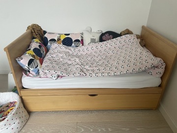 Drewniane łóżko dziecięce 140x70