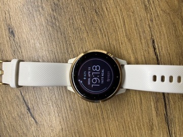 Zegarek sportowy GARMIN Vivoactive 4S Różowo-biały