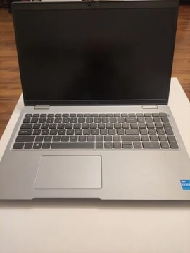Sprzedam laptop Dell Latitude 5531