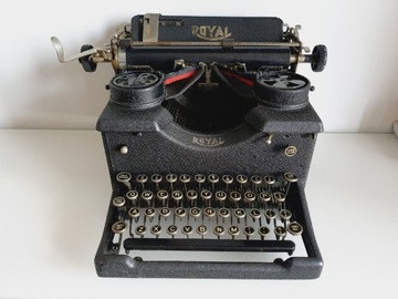 Maszyna do pisania Royal z lat 20-tych 