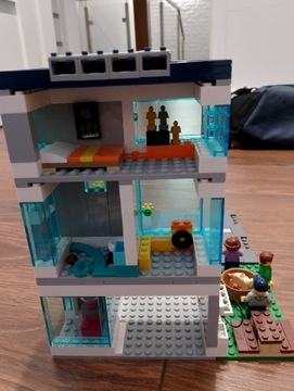Zestaw LEGO City 60291 Dom rodzinny 