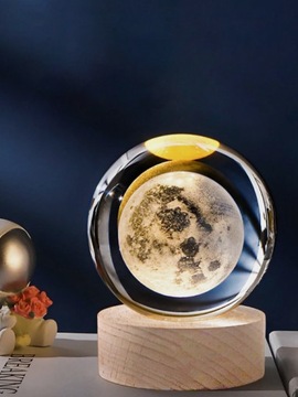 Oświetlana kula 3D z Ziemią 