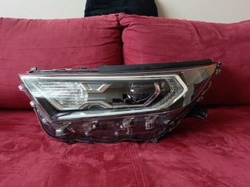 Toyota Rav4 V lampa lewy przód przednia full led