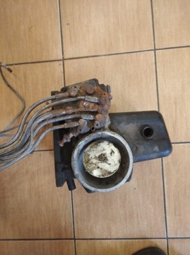 Audi 2,2 regulator rozdzielacz paliwa obu F pow