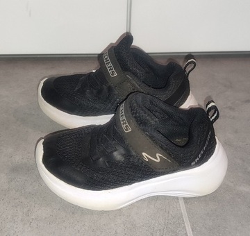 Buty Skechers r. 23 * 14 cm czarne lekkie