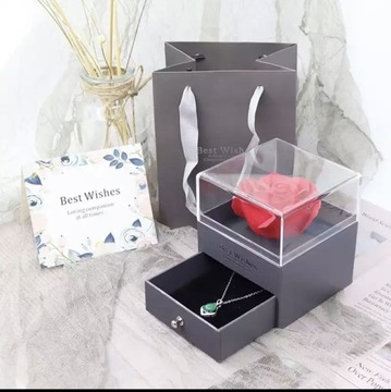 Wyjątkowe ozdobne pudełko na biżuterie z różą