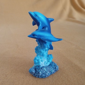 Figurka - delfiny