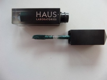 Haus Laboratories cień w kremie butelkowa zieleń