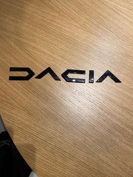 DACIA logo napis 