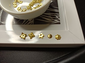 Przekładki biżuteria handmade złote ozdoby różne