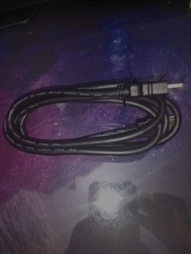 Kabel HDMI.........