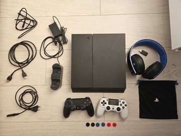 Playstation 4 1TB + 2 Pady + Ładowarka + Słuchawki