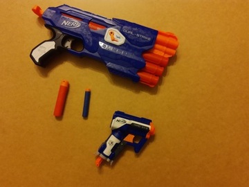 Pistolety NERF Dual Strike i NERF Triad EX-3 