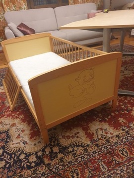 Łóżeczko drewniane  dla dziecka