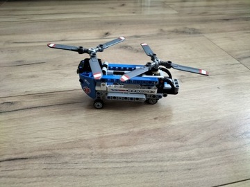 Lego Helikopter 42020