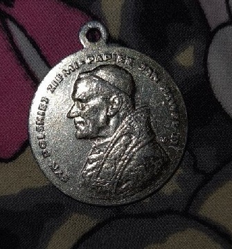 Medalik Błogosławionego Jana Pawła II 