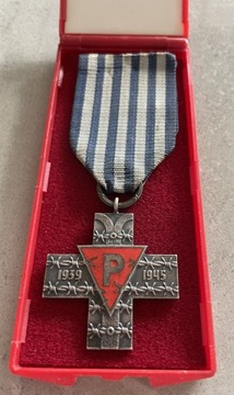 Krzyż Oświęcimski PRL w pudełku