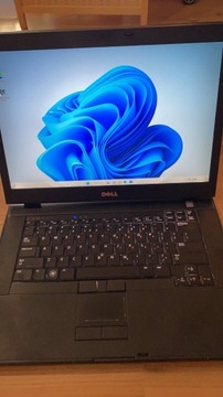 Dell Latitude E6500 + stacja dokująca (Bez HDD)