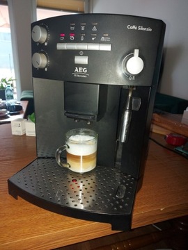 Ekspres do kawy AEG Electrolux Caffe Silenzio 