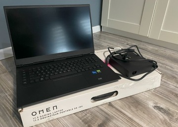 LAPTOP HP Omen 17-CK0720NW