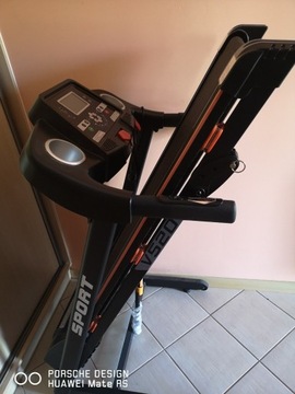 Bieżnia URBOGYM Sport V520