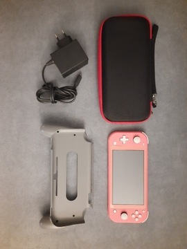 Nintendo Switch Lite + Uchwyt + Etui